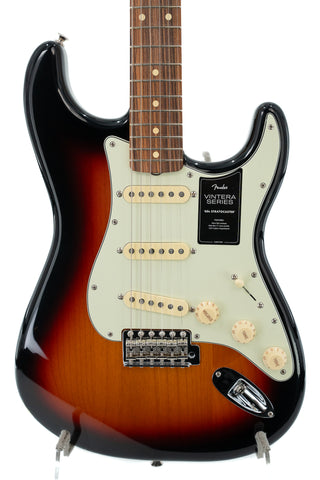 Used Fender Vintera '60s Stratocaster  - Pau Ferro Fingerboard - 3-Color Sunburst