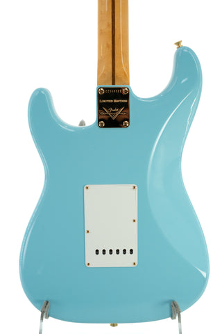 Used Fender Custom Shop '59 Reissue Stratocaster NOS Birdseye Maple Neck Gold Hardware - Daphne Blue 2023